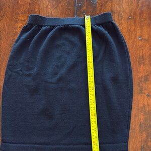 St John knit skirt, excellent condition